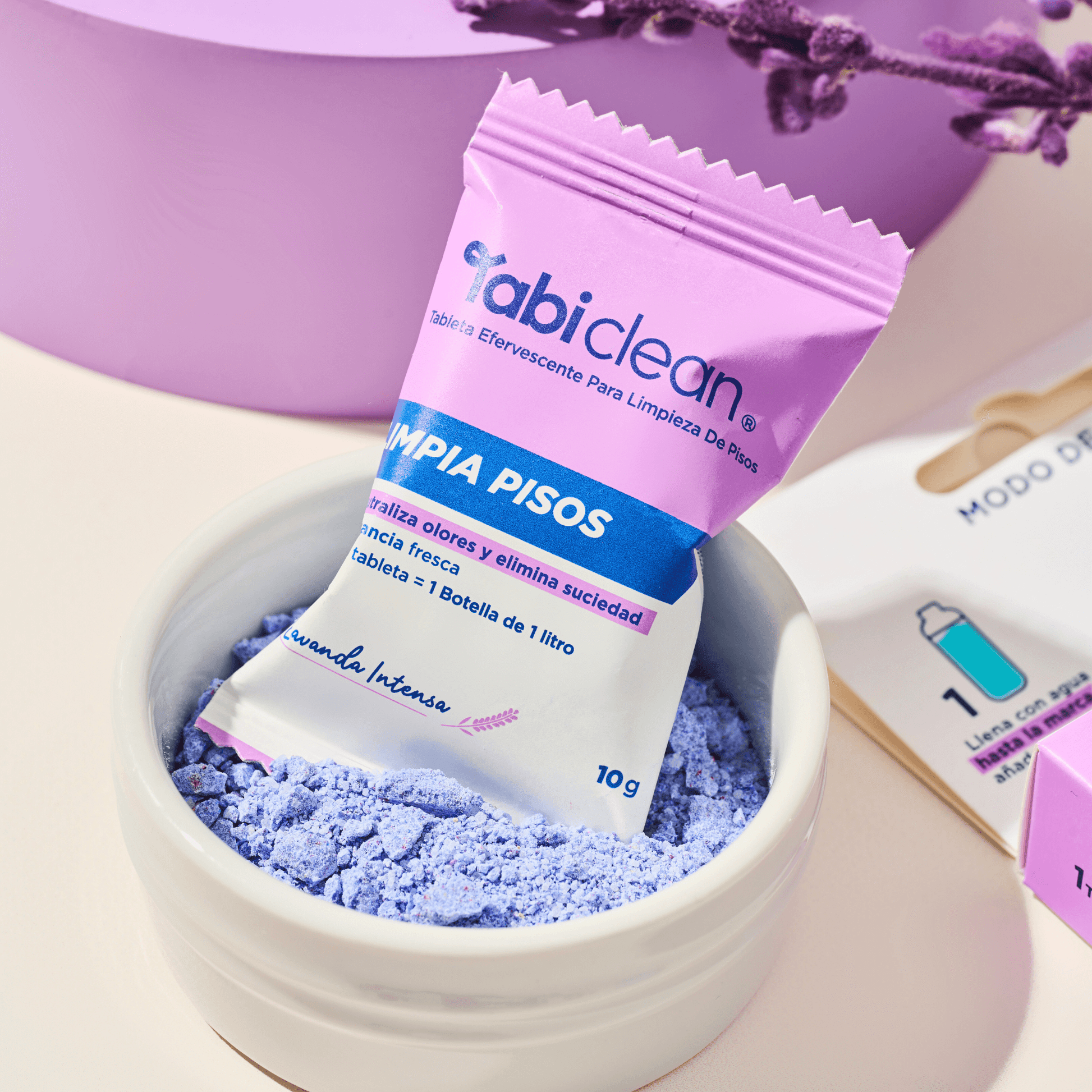 Kit inicio de limpieza para pisos con envase reutilizable y recarga en tableta