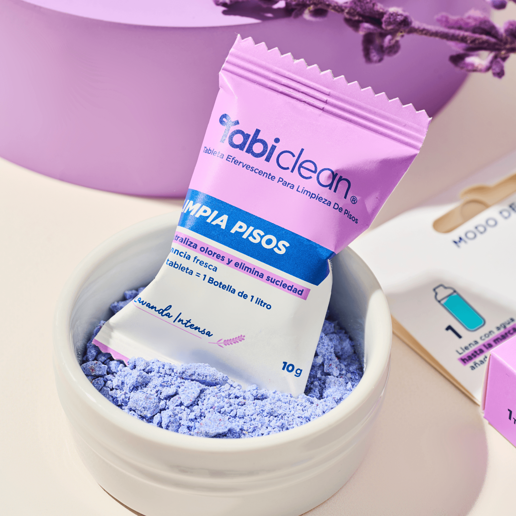 Kit inicio de limpieza para pisos con envase reutilizable y recarga en tableta